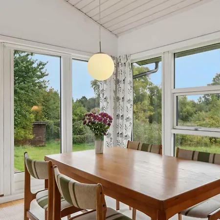 Casa de Férias Family-friendly House With A View Of The Fjord